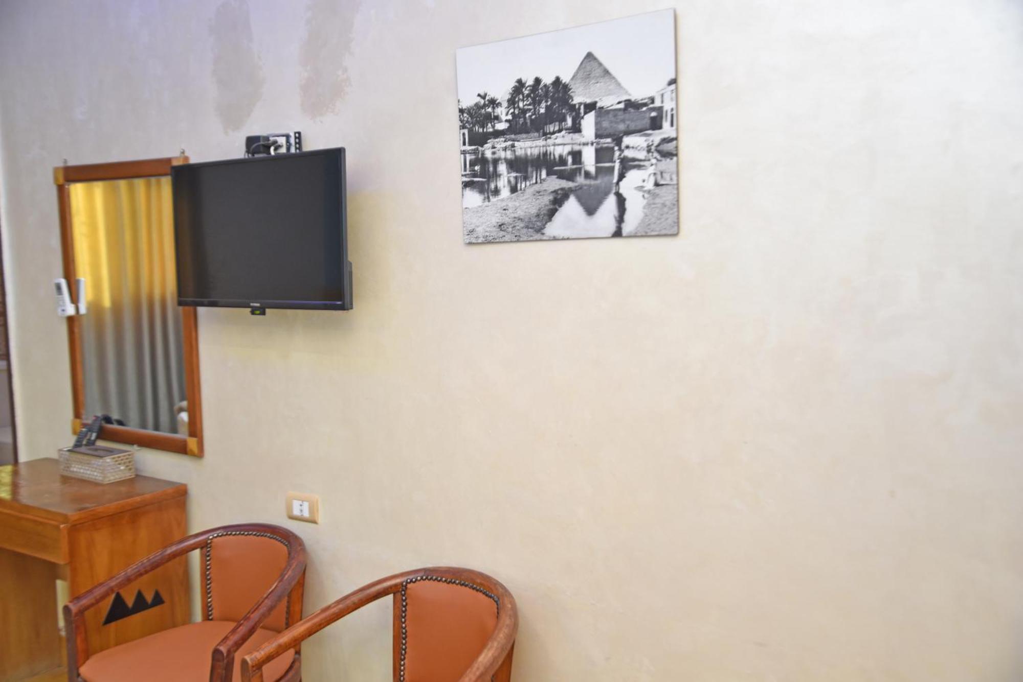 Pyramids View Hostel *